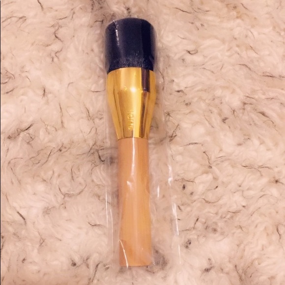 TARTE Powder Player Bamboo Pressed Powder Brush - Picture 3 of 8